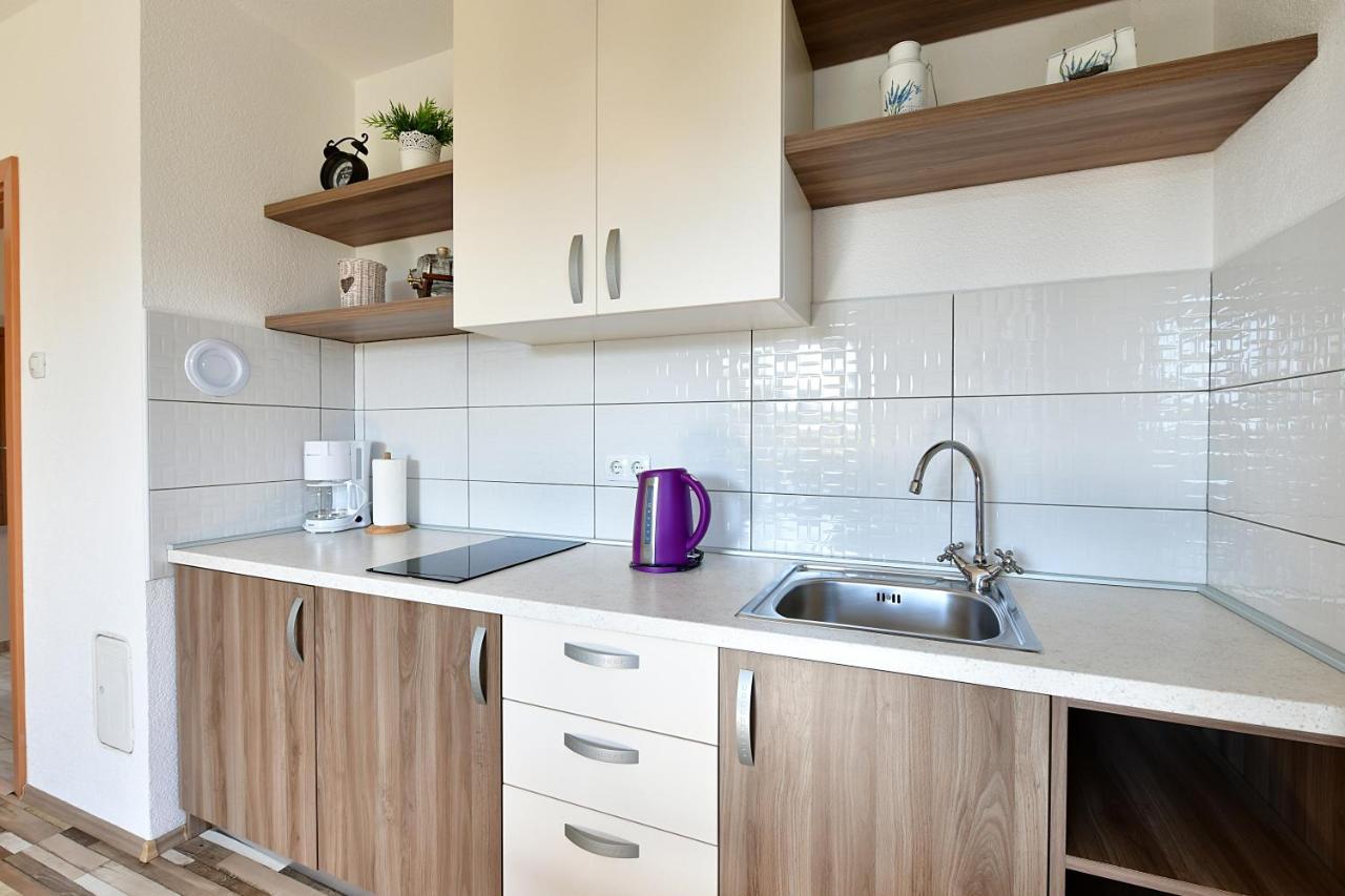 Holiday Home Ostrun Rakovica Kültér fotó
