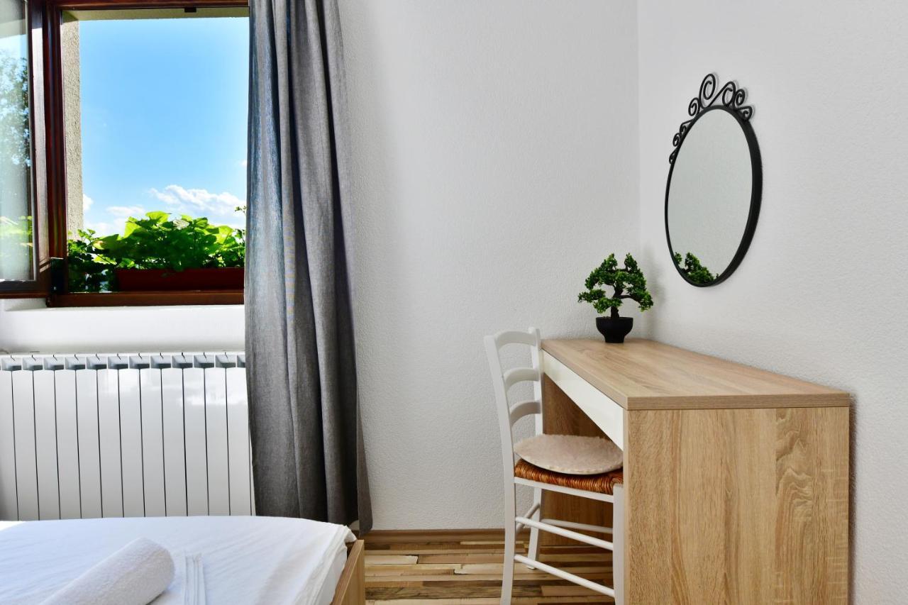 Holiday Home Ostrun Rakovica Kültér fotó